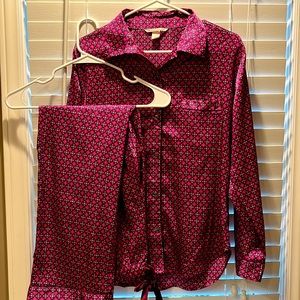 Victoria’s Secret satin pajama set.  Bright vibrant colors.  New w/o tags. Small